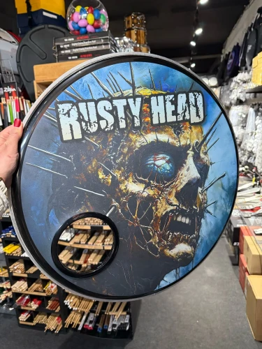 Nadruk na naciągu perkusyjnym