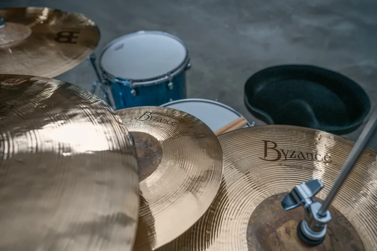 MEINL Cymbals Byzance Brilliant Polyphonic Hihat - 1511_11zon.webp