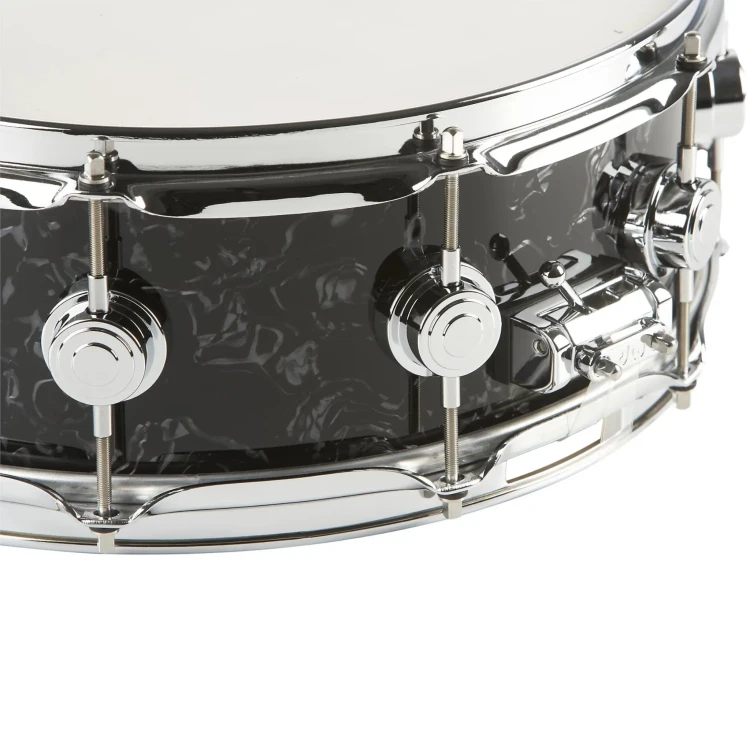dw-collectors-super-solid-maple-14-5-inch-black-velvet